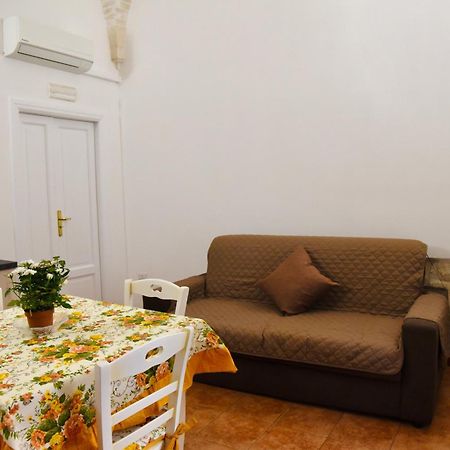 La Casa Di Nonno Peppe Vila Martina Franca Exterior foto