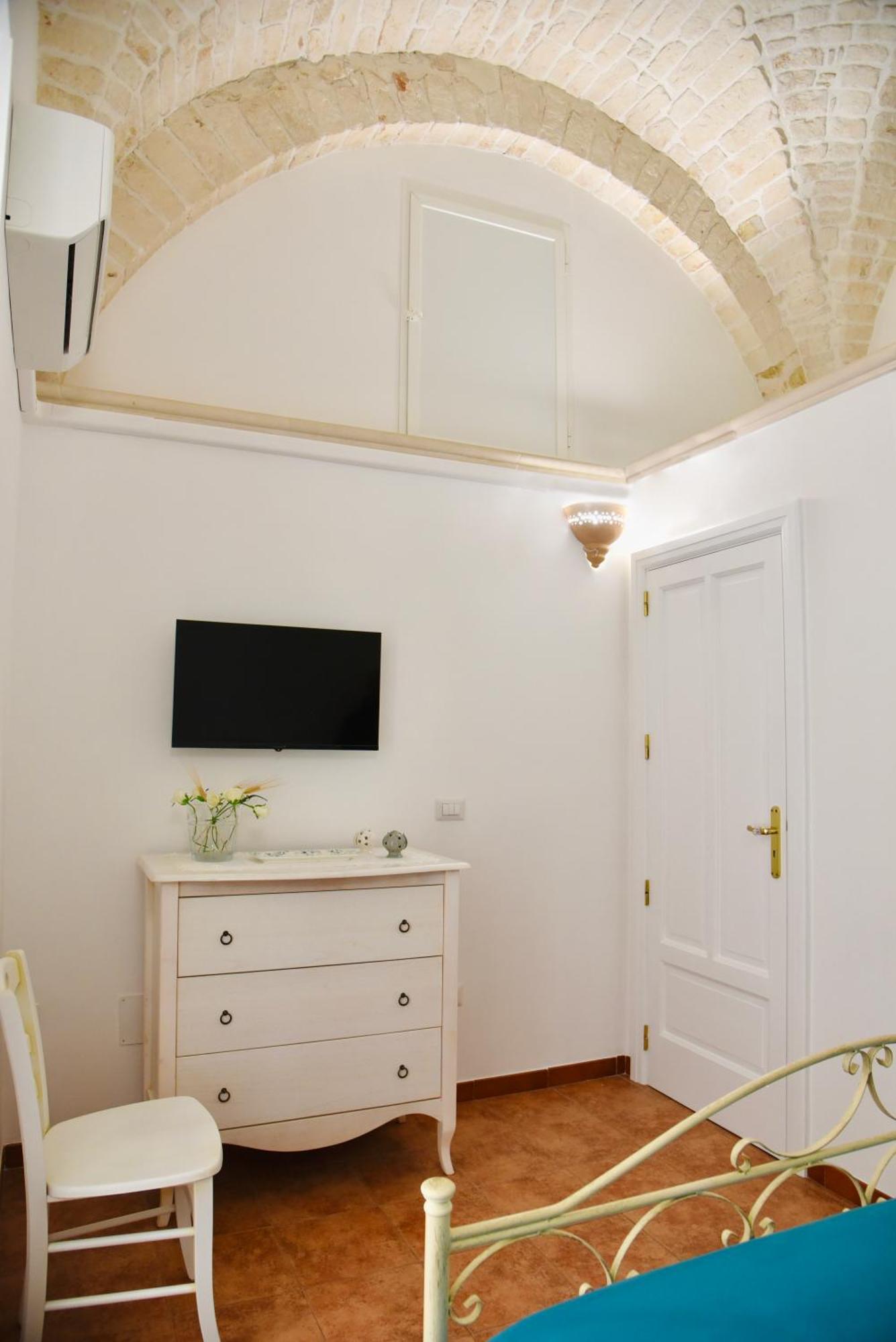La Casa Di Nonno Peppe Vila Martina Franca Exterior foto